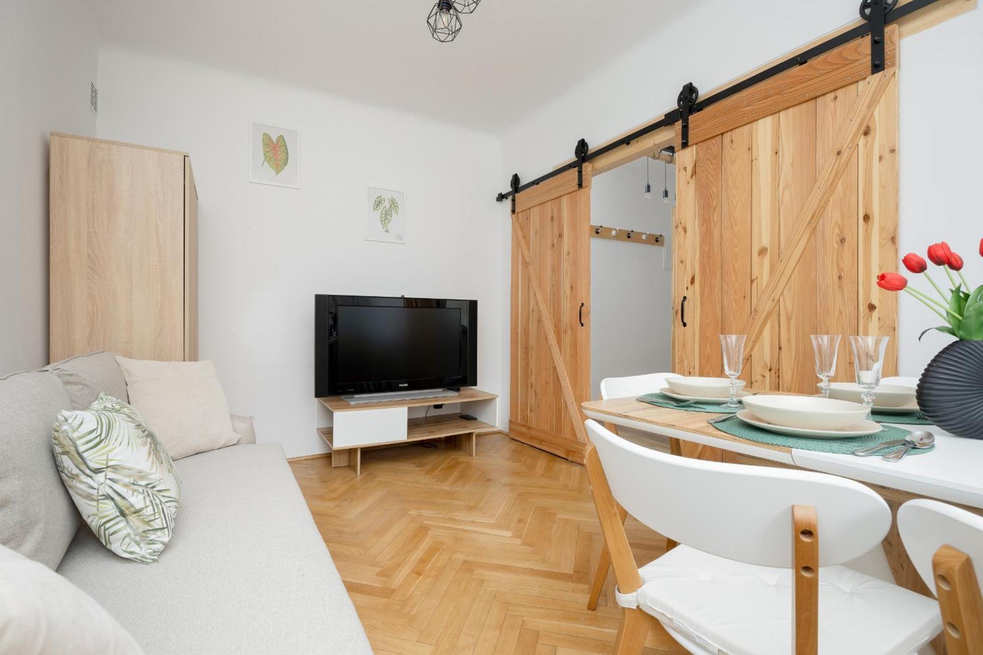 Spacious Apartment For 6 People Near The Old Town By Noclegi Renters Warszawa Eksteriør billede